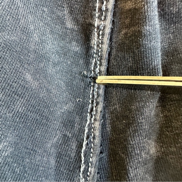 T Party Embroidered Fold Over Yoga Pants Acid Wash Womens Medium Boot Cut - Picture 9 of 10